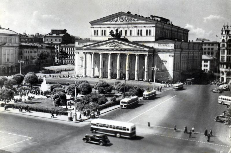 File:Moskva Suur Teater 1950_tel.jpg
